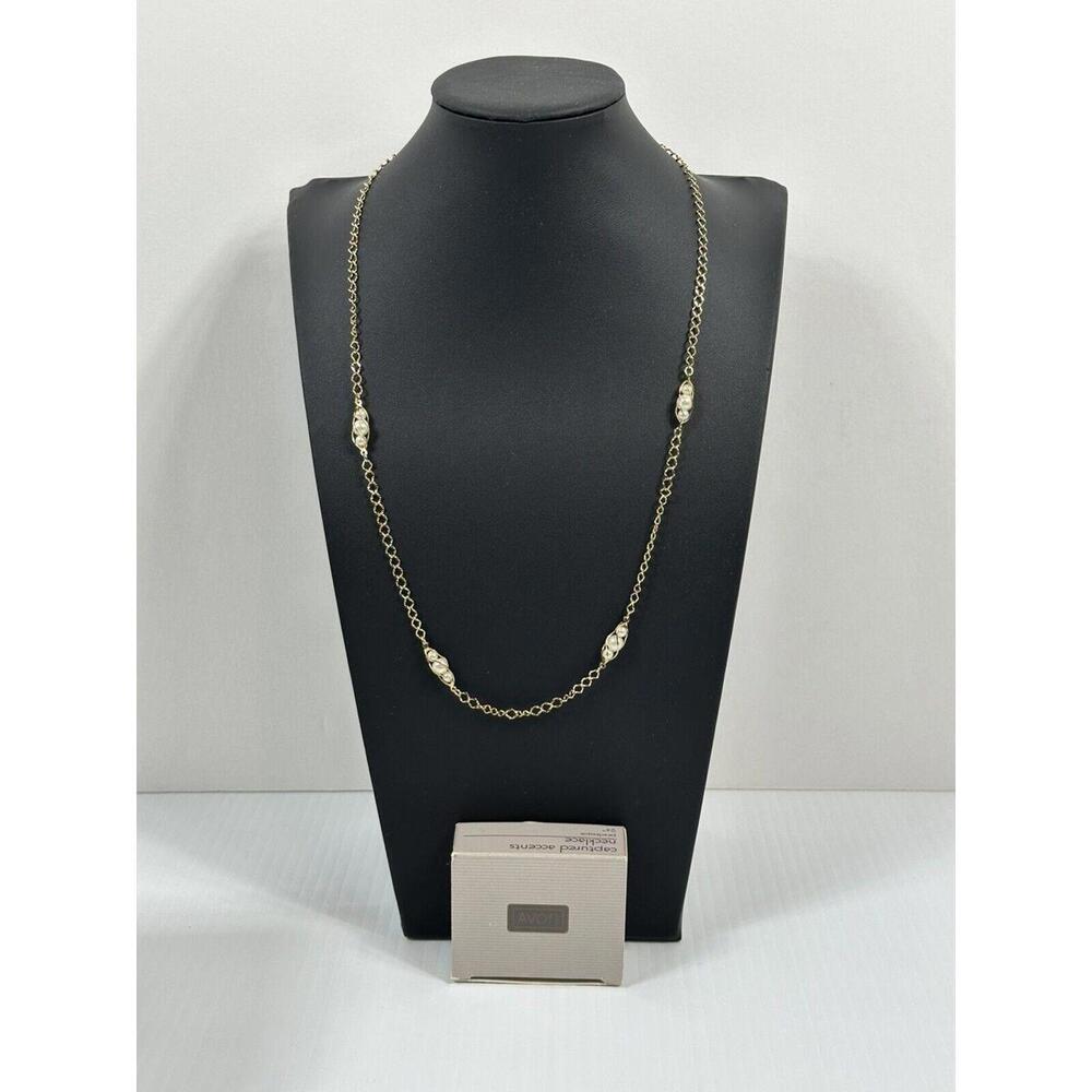 Vintage 1987 Avon Captured Accents Pearlesque Necklace 24”